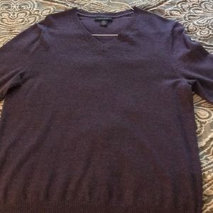 Dark purple V-neck Medium Banana republic sweater